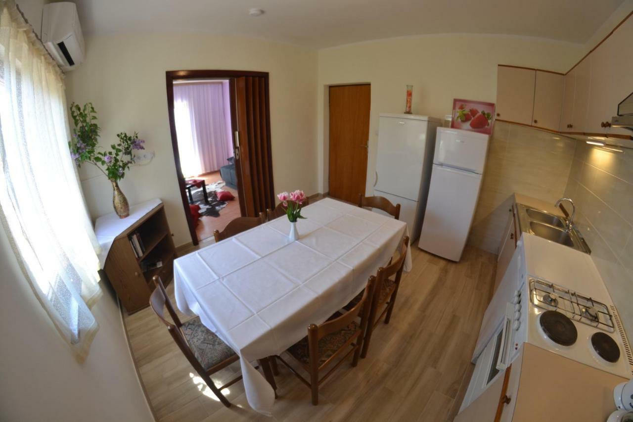 Apartman Jadranka Palit Luaran gambar